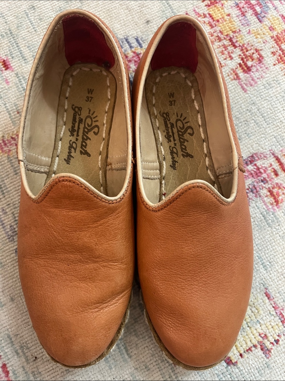 SkecherSlip-On Casual Flats in Warm Brown Leather